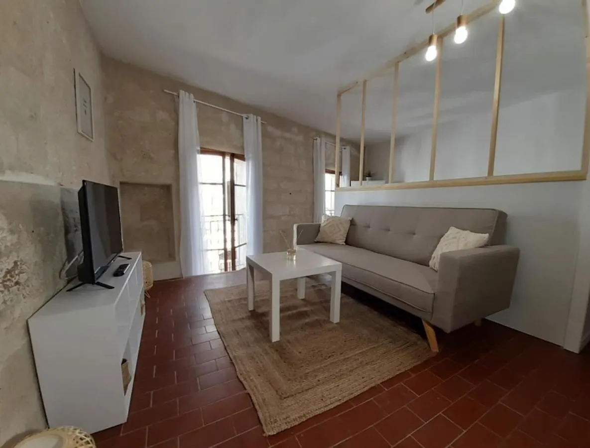 Appartement Le Quatrième - Avignon Intramuros 0*,  France